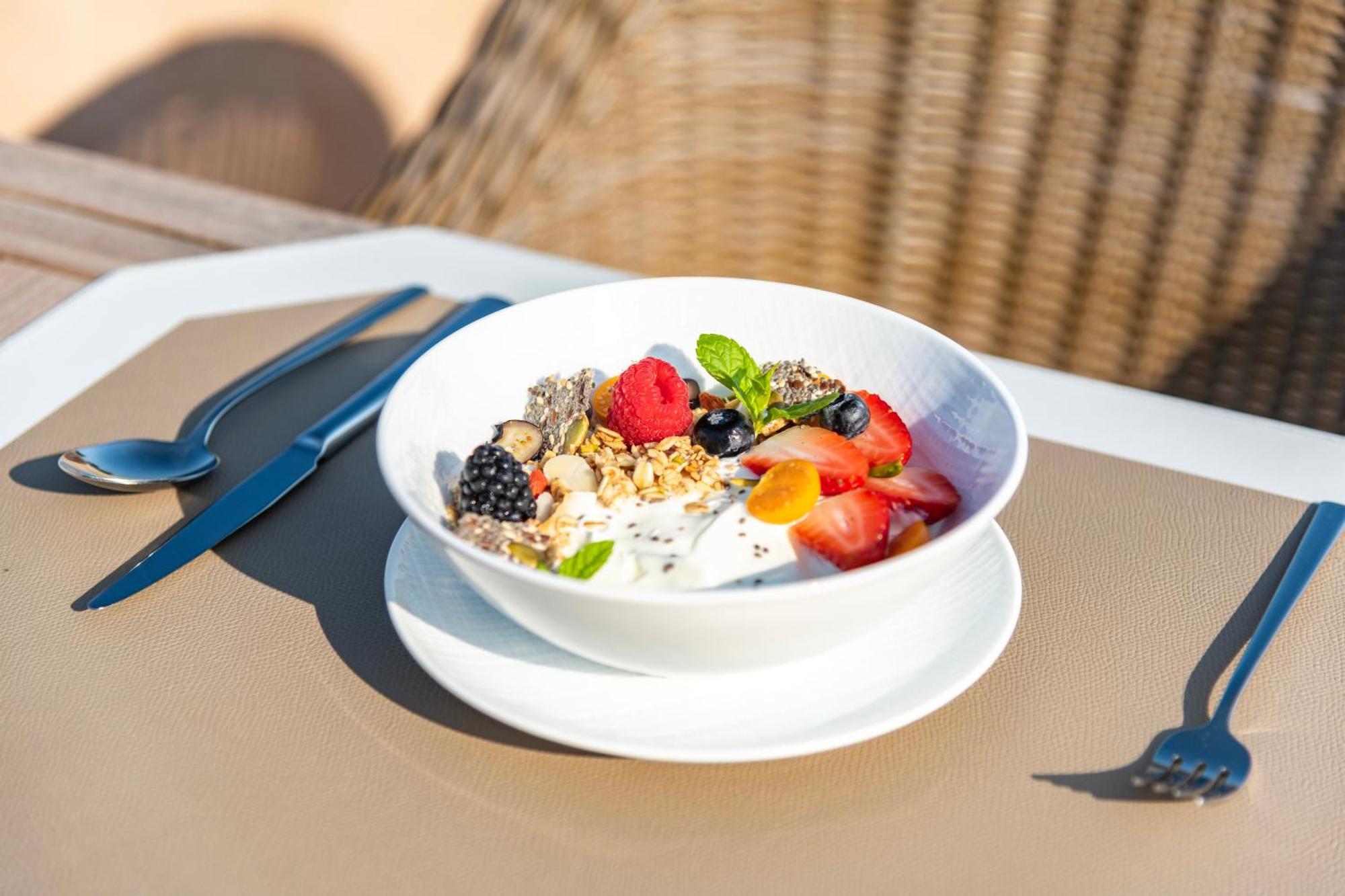 Zulal Wellness Resort By Chiva-Som Al Ruwais Esterno foto